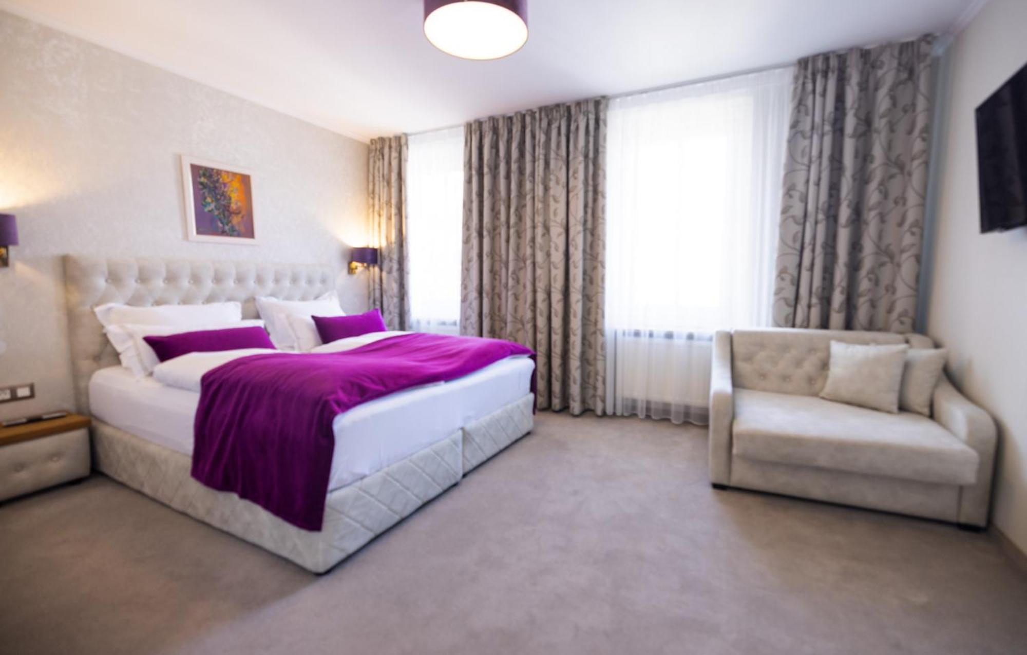 Hotel Radetzky Sankt Gilgen Bagian luar foto